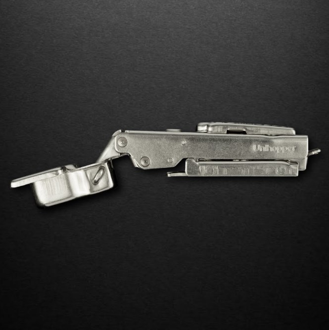 3D петля UNIHOPPER HUTTON с рег.дов, с лин.планкой, накл., 45мм,с декор.накл.,ник.HG1133.C0.B1.45.NI